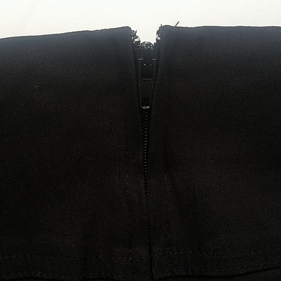 Pony Tail Black Skirt - Picture 5 of 6